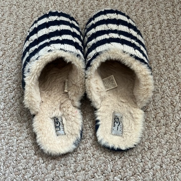 Ugg Slippers - Picture 2 of 5
